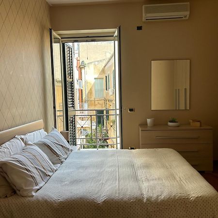 Ls Rooms - Appartamento In Centro Vista Mare Агридженто Екстериор снимка